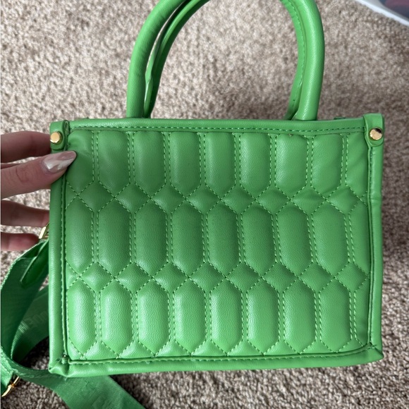 Steve Madden Green Quilted Handbag 💚 - Picture 2 of 4